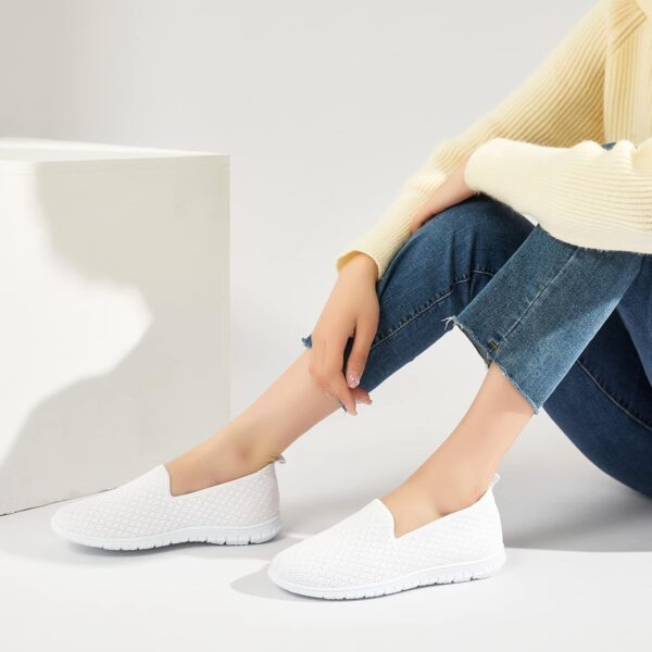 BABUDOG Women's Mesh Flats Shoes Breathable Slip on Shoes Casual Black and White Flats Comfortable Walking Shoes